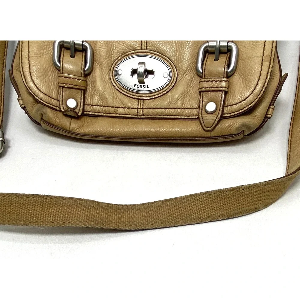 VTG Fossil Maddox Distressed Light Brown Leather Crossbody Messenger‎ Bag